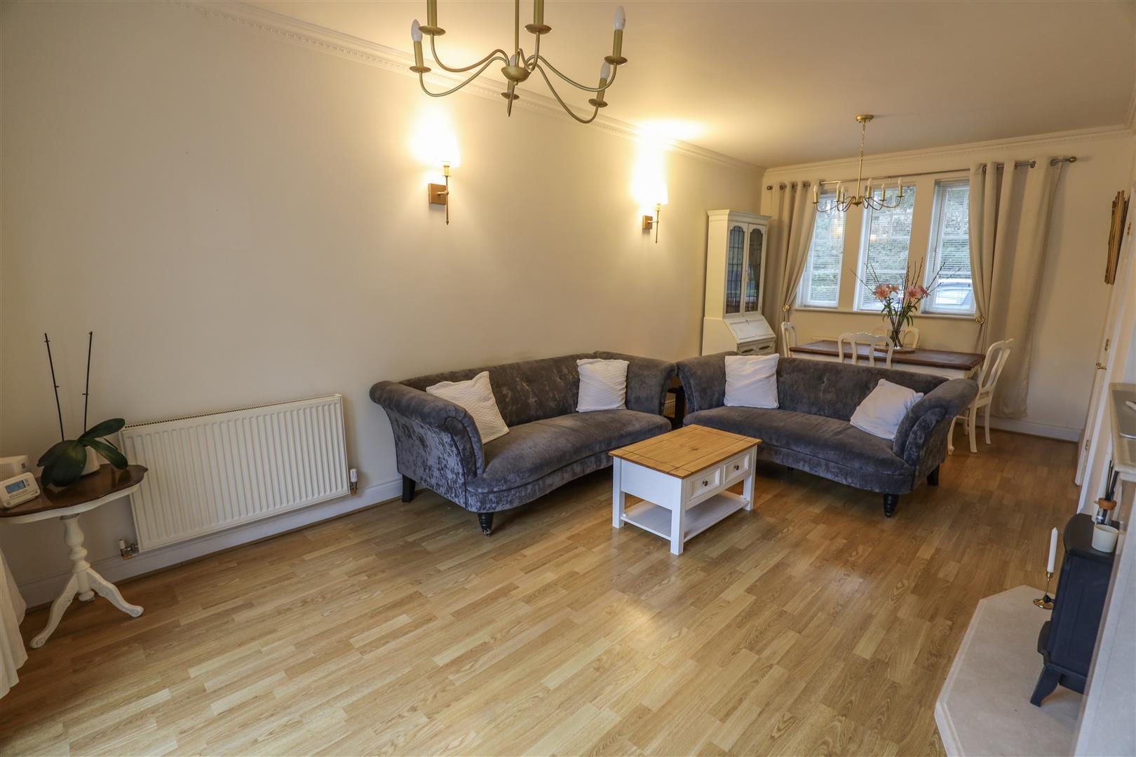 2 Western Courtyard, Talygarn Manor, Talygarn, Pontyclun, Rhondda Cynon Taff, CF72 9WR